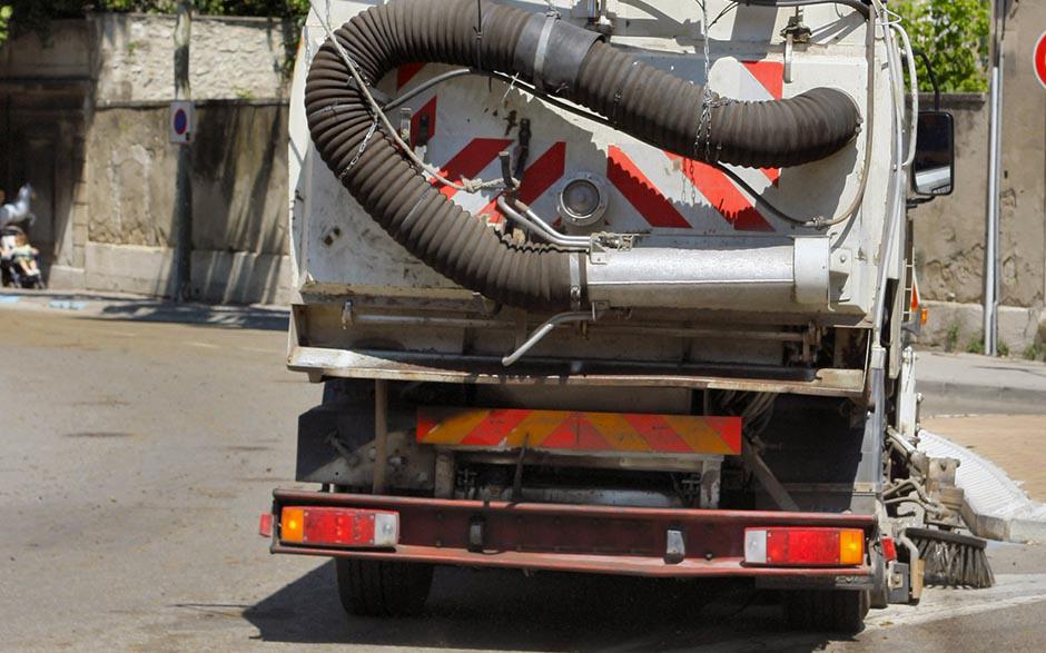 camion assainissement Magny-le-Hongre